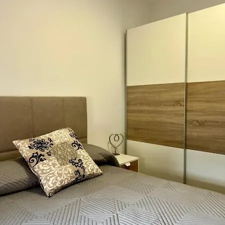 Detail Palmeras Daire