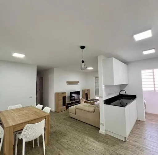 Апартаменти Detail Palmeras Адехе